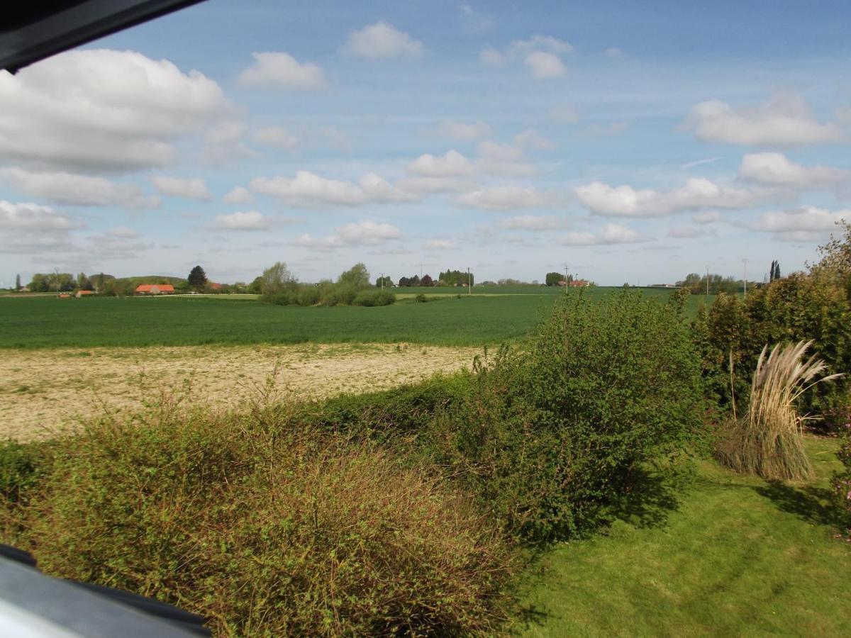 Bed and Breakfast Au Bonheur Frontalier Steenvoorde Exterior foto